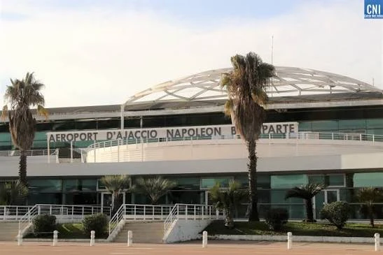 Différence VTC taxi Ajaccio, que choisir en 2026 ?